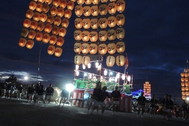 【泉の夏祭り】